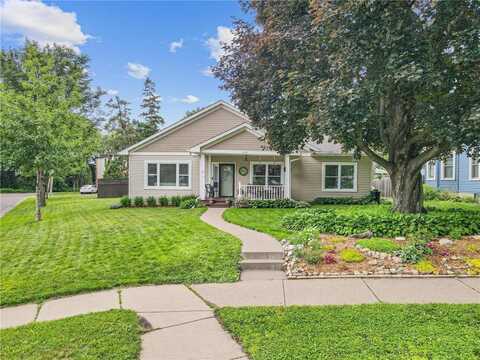 2260 Brewster Street, Saint Paul, MN 55108