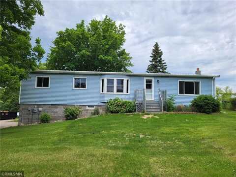 318 Alder Road, London, MN 55382