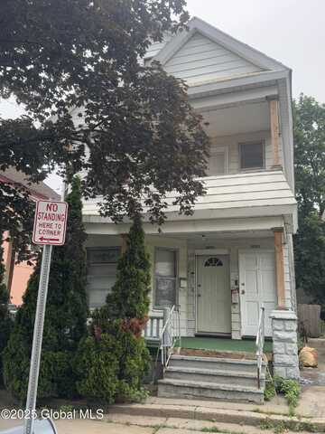 1007 Forest Road, Schenectady, NY 12303