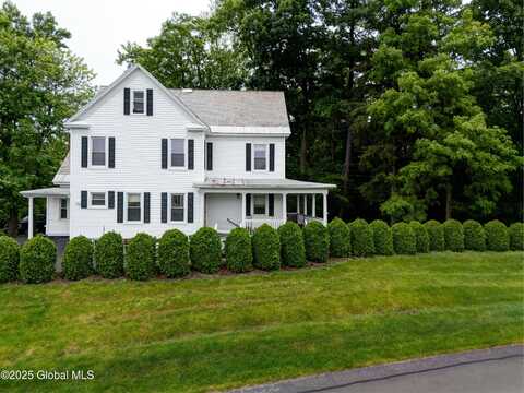 3712 Consaul Road, Niskayuna, NY 12304