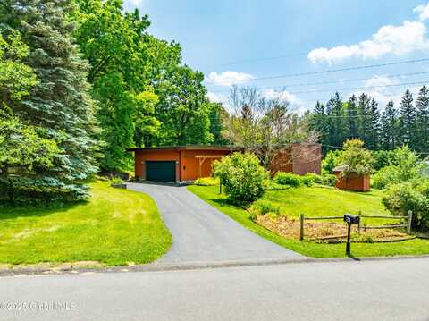 2a Lacy Lane, Colonie, NY 12211