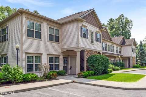 9 Lancaster Place, Milton, NY 12020