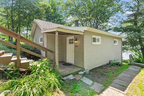 311 Hudson Avenue, Schaghticoke, NY 12182