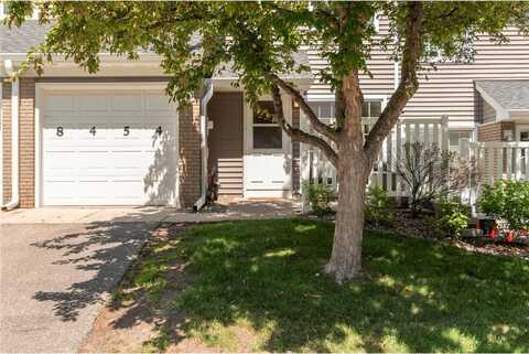 8454 Copperfield Way, Inver Grove Heights, MN 55076