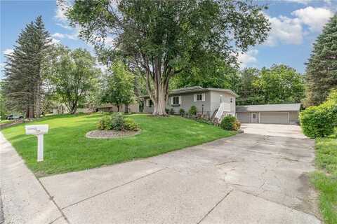 7286 Prairie View Drive, Eden Prairie, MN 55346