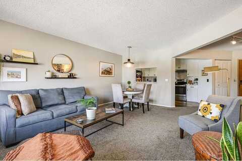 2425 E Franklin Avenue, Minneapolis, MN 55406
