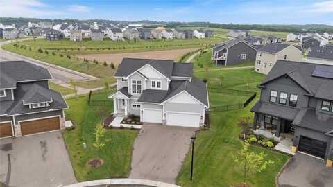 10082 Arrowwood Trail, Woodbury, MN 55129