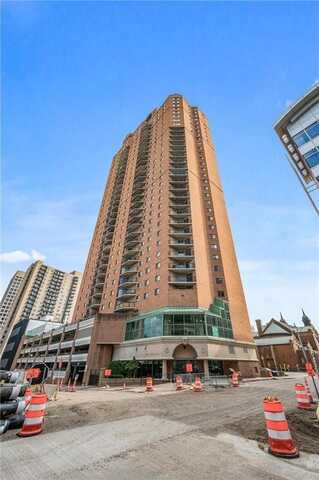 78 10th Street E, Saint Paul, MN 55101