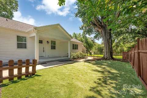 6208 Karenstone Drive, Charlotte, NC 28215