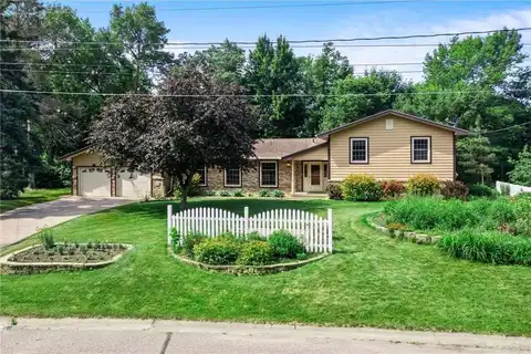331 Sunset Lane N, Cambridge, MN 55008