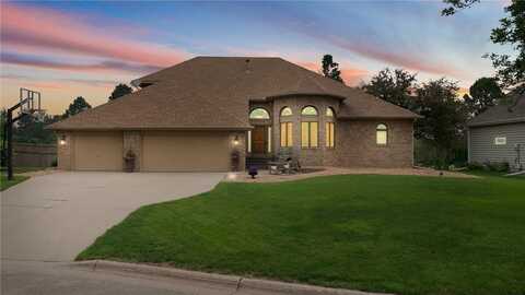 3600 Rae Lane, Woodbury, MN 55125