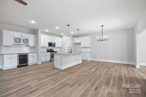 3926 Litchfield Road, Charlotte, NC 28211