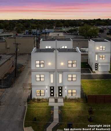 3214 N Elmendorf, San Antonio, TX 78201