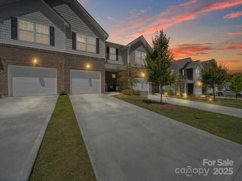 7032 Everly Commons Lane, Tega Cay, SC 29708