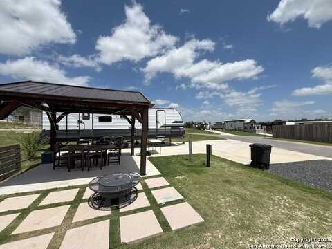 5386 Ranch Road 1376 #194, Fredericksburg, TX 78624