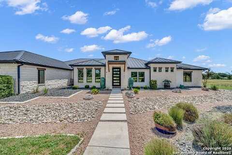 747 San Juan, Kerrville, TX 78028