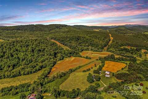 1043 Linneys Mill Road, Union Grove, NC 28689