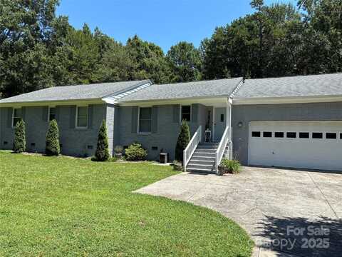 3711 Davis Drive, Charlotte, NC 28270