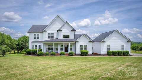 594 Patterson Farm Road, Mooresville, NC 28115