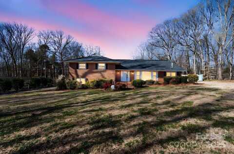220 Augusta Drive, Statesville, NC 28625