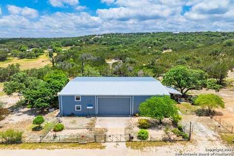121 Grona, Ingram, TX 78025