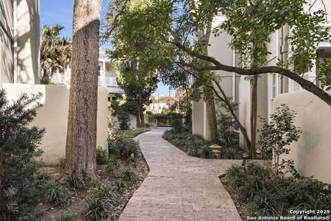 122 Chester, San Antonio, TX 78209