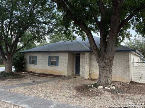 10803 Royal Blf, San Antonio, TX 78239