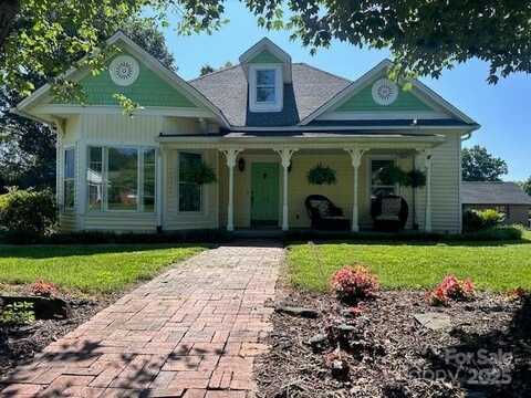 743 S College Avenue, Newton, NC 28658