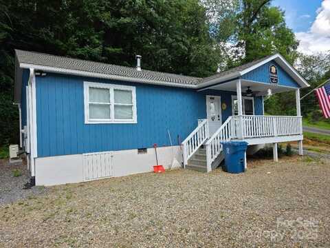 14 Yellow Brick Lane, Burnsville, NC 28714