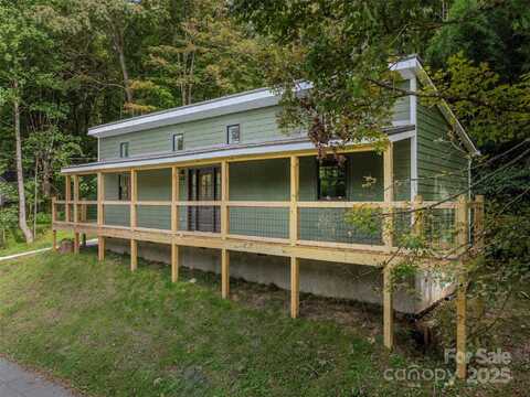 161 S Hill Street, Waynesville, NC 28786