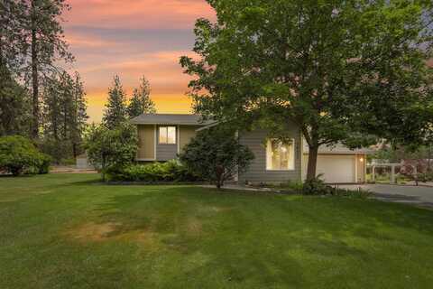 16020 N Suncrest Dr, Nine Mile Falls, WA 99026