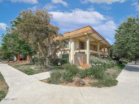 5404 Quakertown Avenue, Woodland Hills, CA 91364