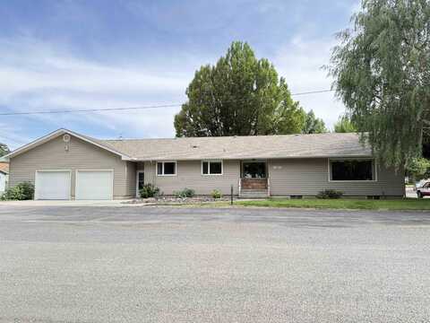 16 W Douglas St, Harrington, WA 99134
