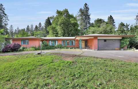 2411 E Girard Pl, Spokane, WA 99223