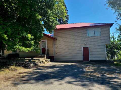 1016 E 3rd Ave, Colville, WA 99114