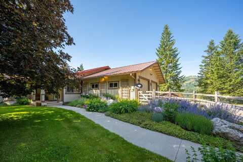 433873 Highway 20, Newport, WA 99156