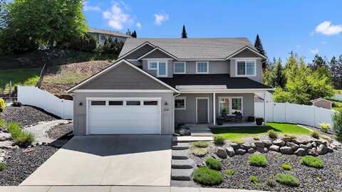 2241 Hillside Dr, Cheney, WA 99004