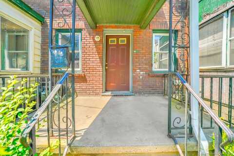 94 Oak Street, Waterbury, CT 06704