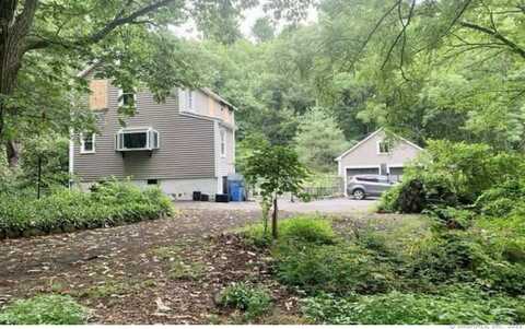 1020 Wintergreen Avenue, Hamden, CT 06514
