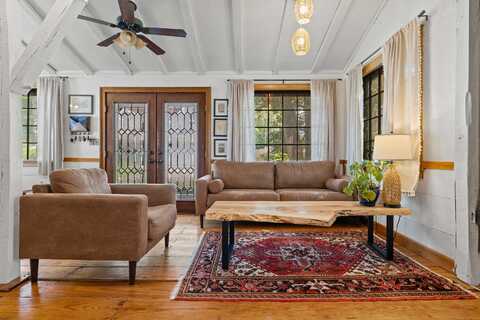 7 Sears Place, East Hampton, CT 06424
