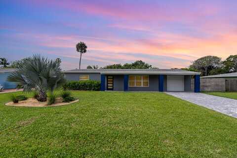 131 W Gadsden Lane, Cocoa Beach, FL 32931