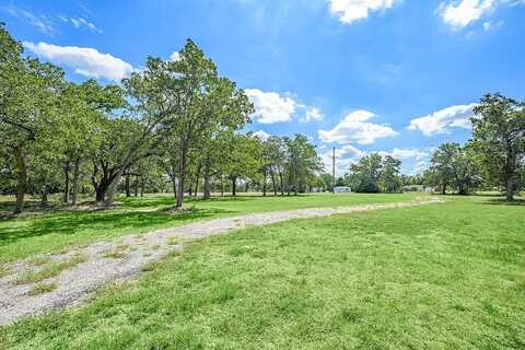 1945 Texas 159, Fayetteville, TX 78940