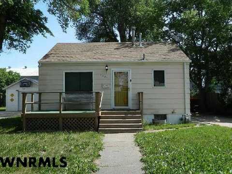 1521 COWEN DR, Scottsbluff, NE 69361