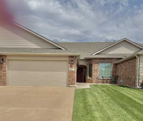 140 N Poplar Ct., Valley Center, KS 67147