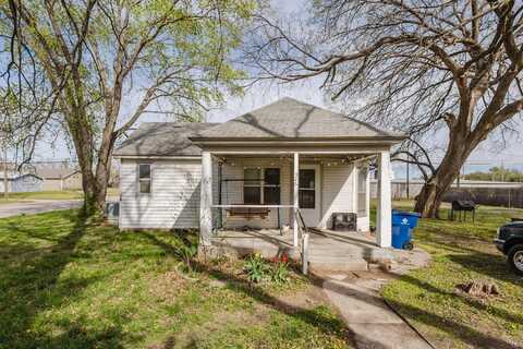 426 N Lincoln, Belle Plaine, KS 67013