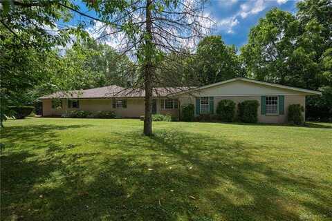 3049 Beech Hill Drive, Sugarcreek Township, OH 45370