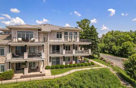 650 E Hiawatha Drive, Wisconsin Dells, WI 53965