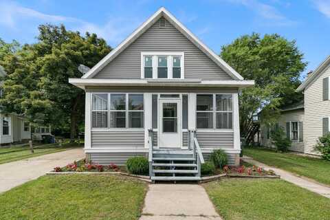 215 W Burns Street, Portage, WI 53901