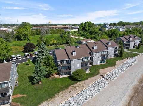 120 Summit Beach Dr, Algoma, WI 54201