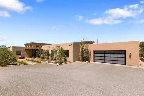 123 E Lupita Road, Santa Fe, NM 87505